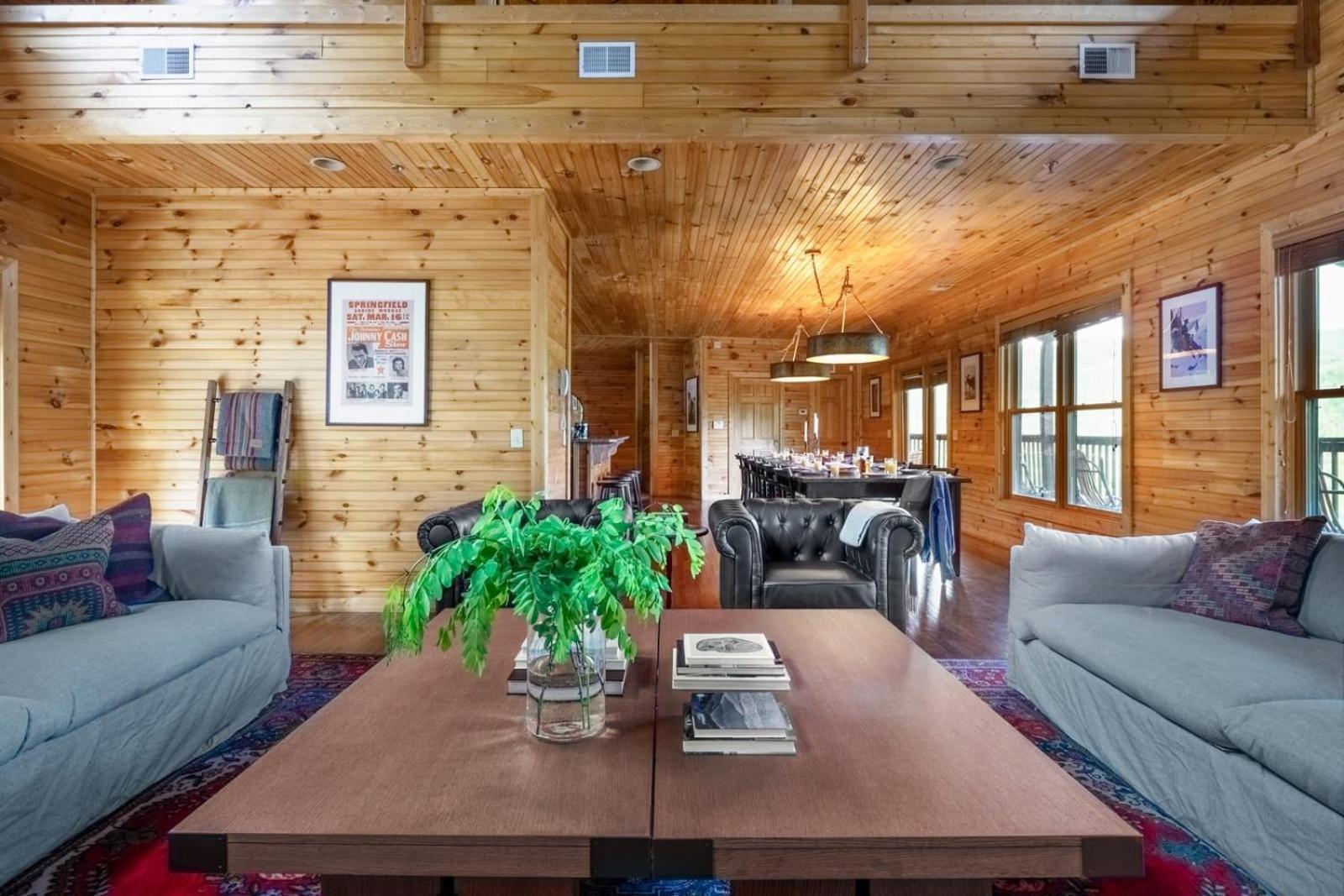 Hickory Ridge By Avantstay Incredible Private Elevated Cabin Sleeps 20 Gatlinburg Eksteriør bilde